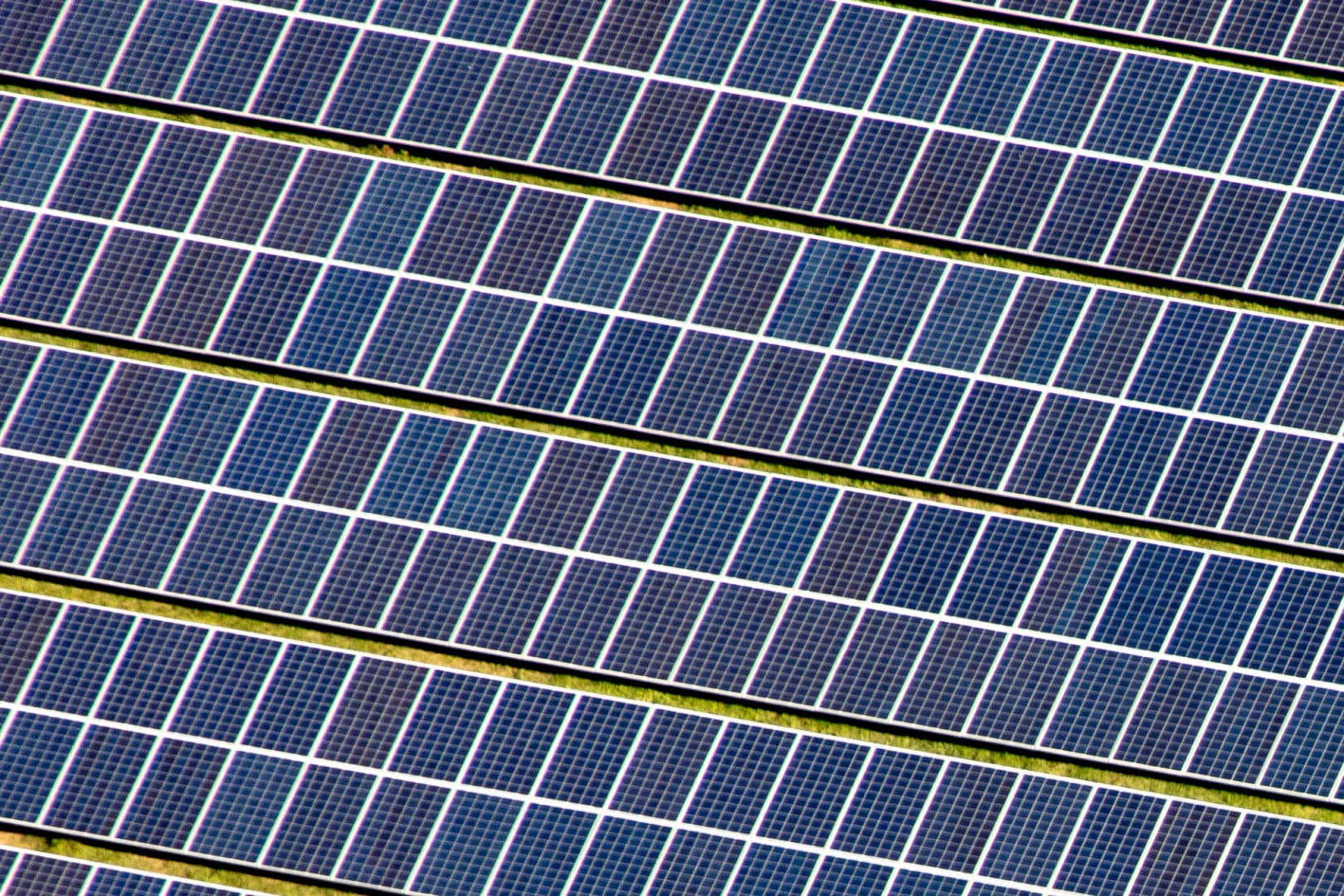 Solar-Farm - Evergreen Off-Grid